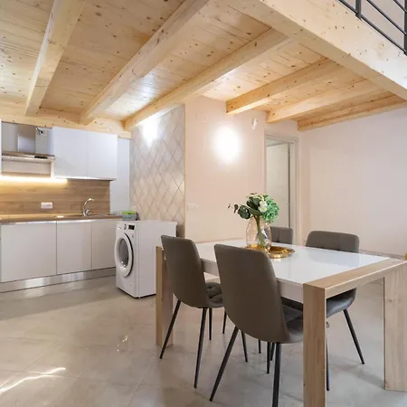 Calipso Apartman *