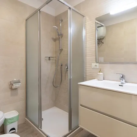 Calipso Apartman *